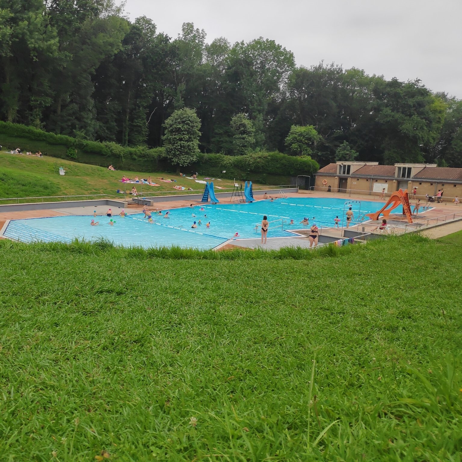 Piscina de verano Oiartzun-cuadrada